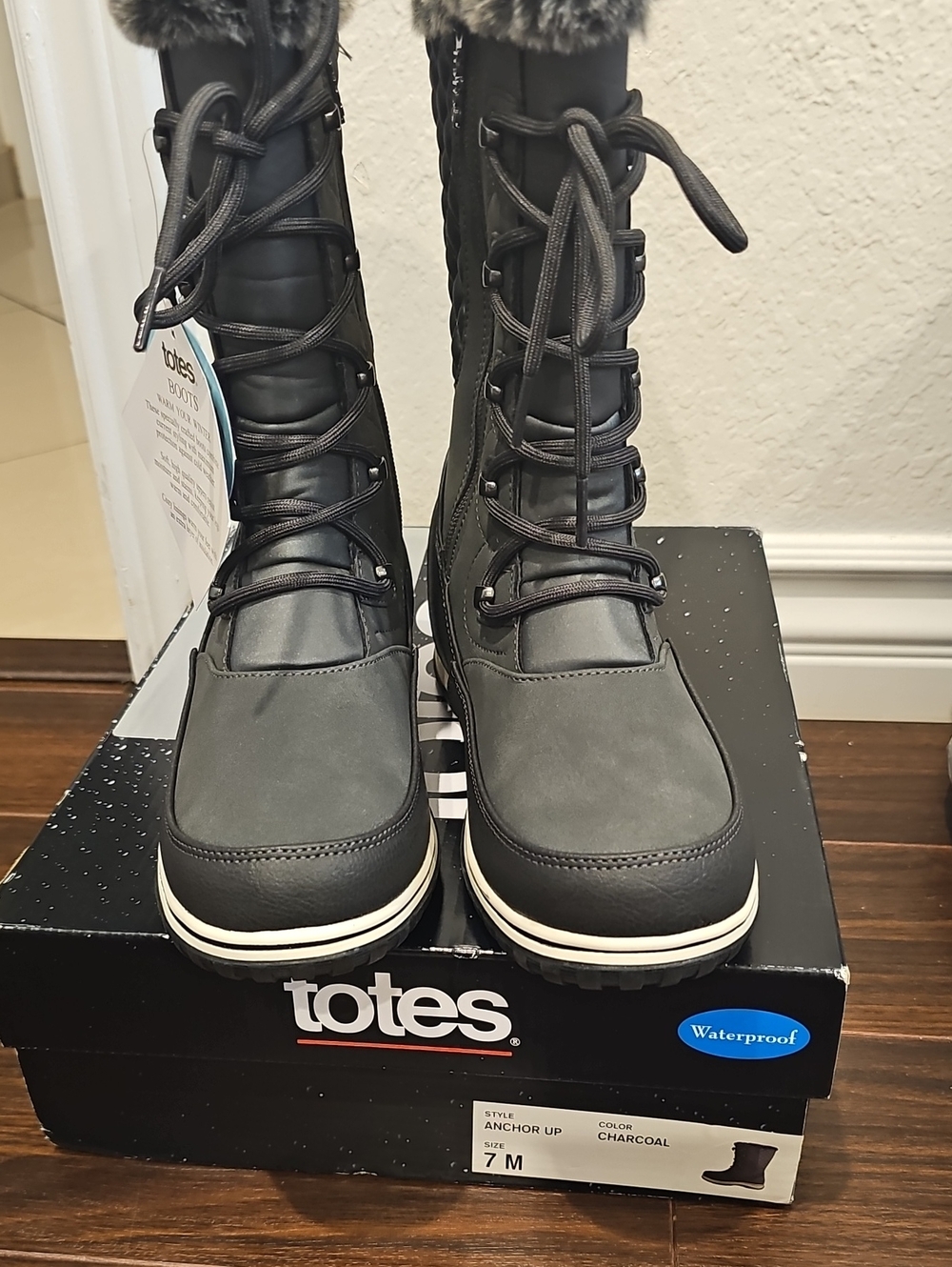 Totes Waterproof Winter Boots AnchorUp Charcoal US 7M Thermolite Technology
